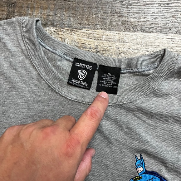 Vintage Batman Shirt Size XL Grey 90's Pockeet Tee 1997 Warner Bros KC - Picture 3 of 3